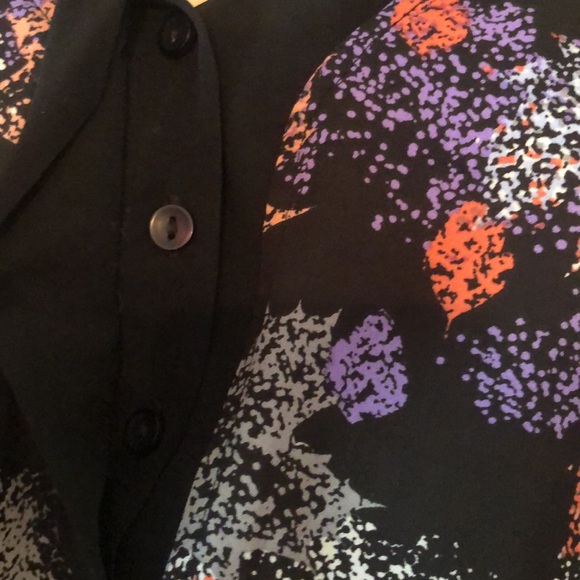 Woman’s fall muti colored leaf print blouse - Picture 6 of 10